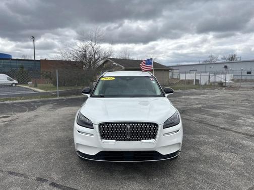 Pristine White 2021 Lincoln Corsair Standard