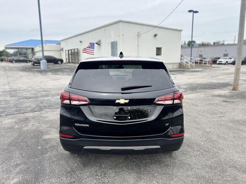 Mosaic Black Metallic 2022 Chevrolet Equinox 1LT