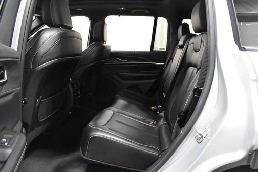 Silver Zynith 2024 Jeep Grand Cherokee Limited