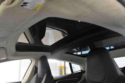 Blue Metallic 2013 Tesla Model S Performance