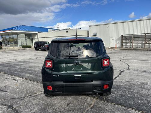 2021 Jeep Renegade Jeepster 4x4