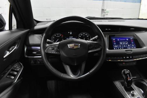 Stellar Black Metallic 2023 Cadillac XT4 Luxury