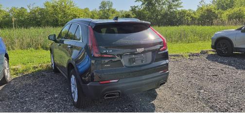 Stellar Black Metallic 2023 Cadillac XT4 Luxury