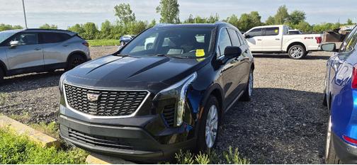 Stellar Black Metallic 2023 Cadillac XT4 Luxury