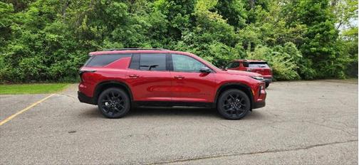 2025 Chevrolet Traverse RS