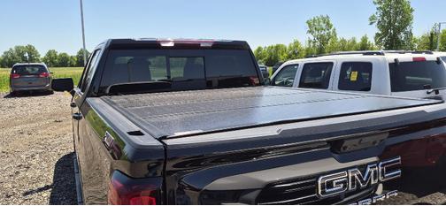 Onyx Black 2024 GMC Sierra 1500 Elevation