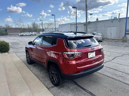 Red Hot Pearlcoat 2026 Jeep Compass Limited