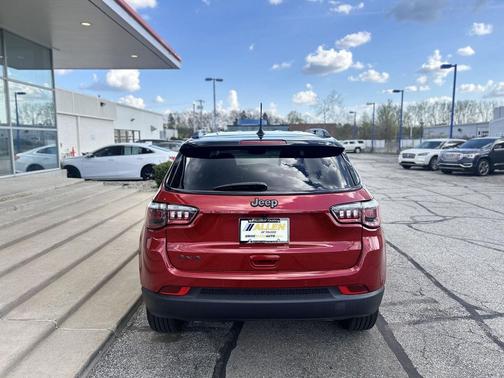 Red Hot Pearlcoat 2026 Jeep Compass Limited