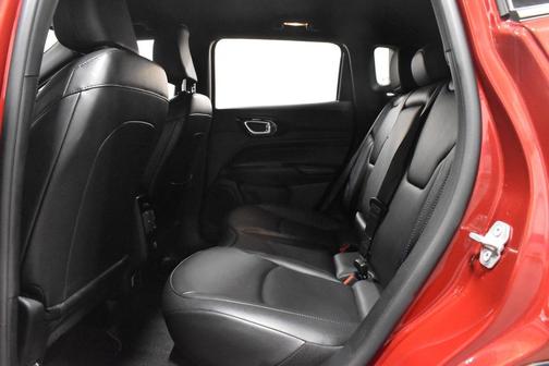 Red Hot Pearlcoat 2026 Jeep Compass Limited