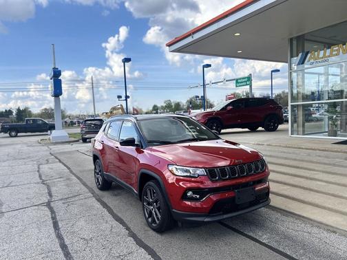 Red Hot Pearlcoat 2026 Jeep Compass Limited