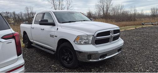 2017 RAM 1500 SLT