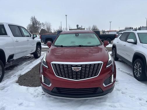 2022 Cadillac XT5 Premium Luxury