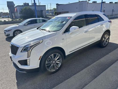 Crystal White Tricoat 2024 Cadillac XT5 Premium Luxury