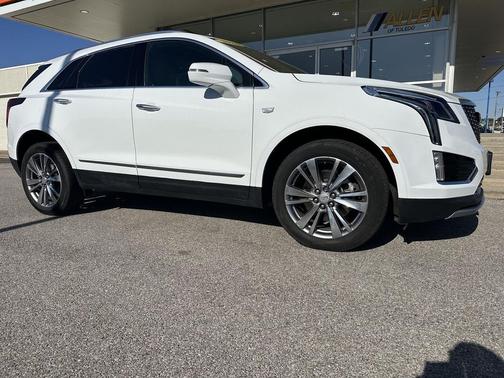 Crystal White Tricoat 2024 Cadillac XT5 Premium Luxury