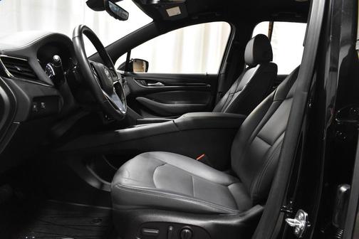 2022 Buick Enclave AWD Essence