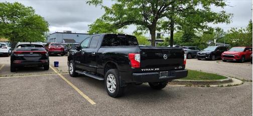 2017 Nissan Titan XD SL