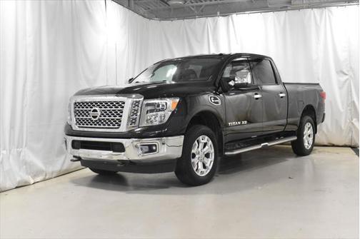 2017 Nissan Titan XD SL
