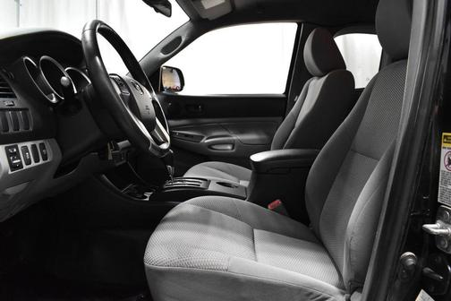 2013 Toyota Tacoma Base