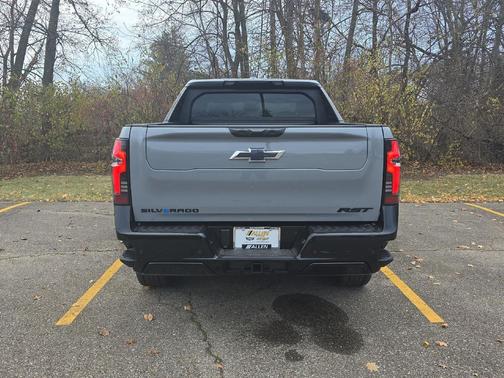 2025 Chevrolet Silverado EV RST