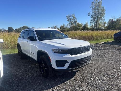 2023 Jeep Grand Cherokee Altitude