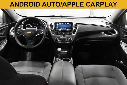 Summit White 2024 Chevrolet Malibu FWD 1LT