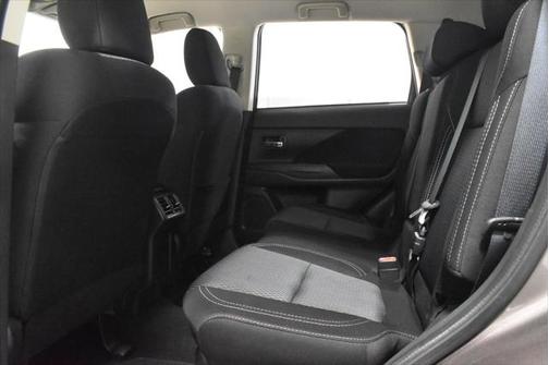 2020 Mitsubishi Outlander ES