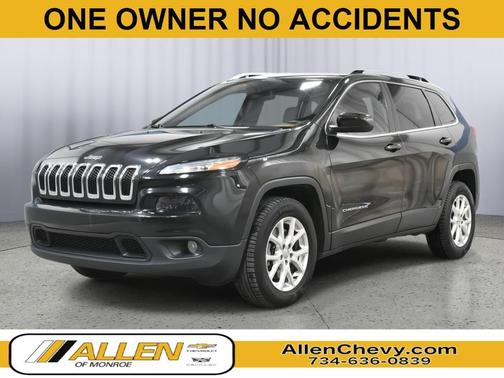 Brilliant Black Crystal Pearlcoat 2015 Jeep Cherokee Latitude