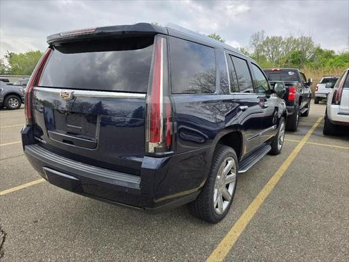 2017 Cadillac Escalade Luxury