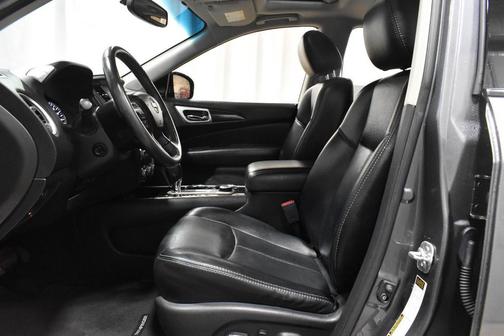 Gun Metallic 2015 Nissan Pathfinder Platinum