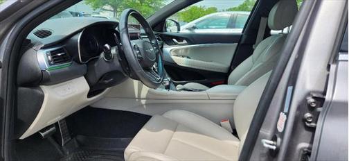 2023 Genesis G70 2.0T AWD