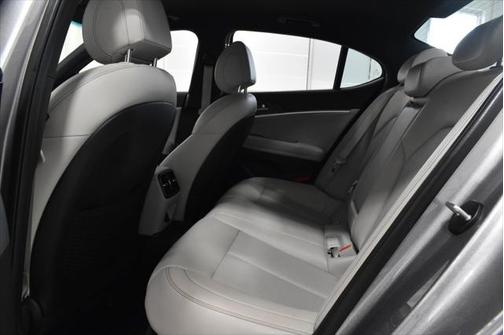 2023 Genesis G70 2.0T AWD