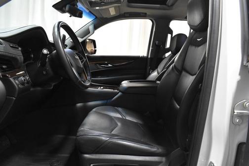 Crystal White Tricoat 2020 Cadillac Escalade ESV Luxury