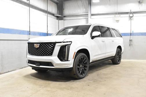 Vibrant White Tricoat 2026 Cadillac Escalade ESV Luxury