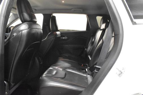 Bright White 2022 Jeep Cherokee Trailhawk