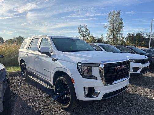2022 GMC Yukon SLE