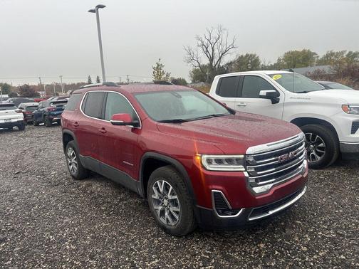 2023 GMC Acadia AWD SLT