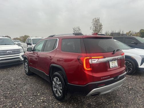 2023 GMC Acadia AWD SLT
