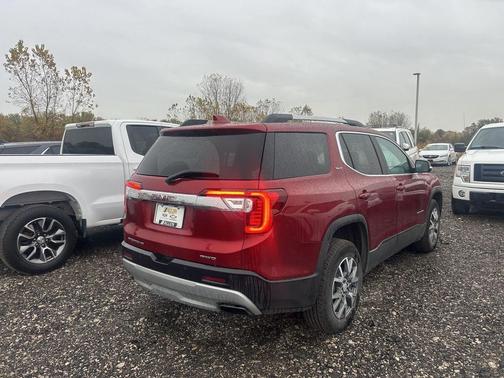 2023 GMC Acadia AWD SLT
