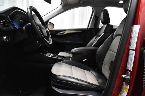 2021 Ford Escape Titanium