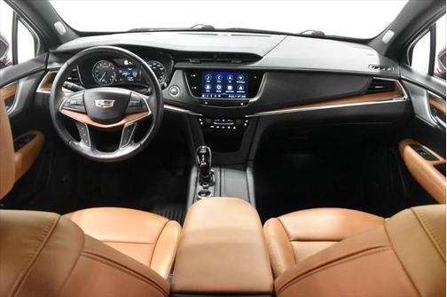 2022 Cadillac XT5 Premium Luxury