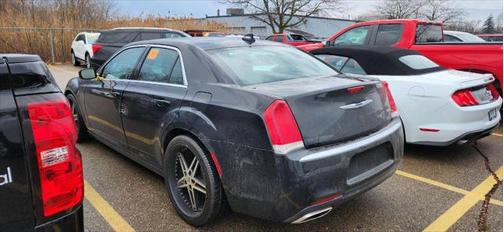 2017 Chrysler 300 Limited