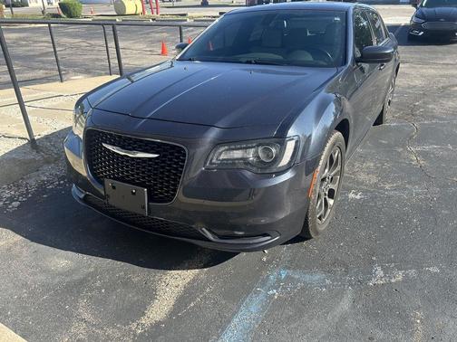 2018 Chrysler 300 S