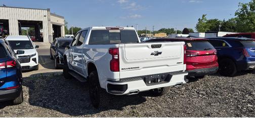 Summit White 2022 Chevrolet Silverado 1500 RST