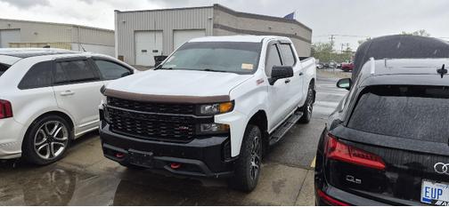 Summit White 2019 Chevrolet Silverado 1500 Custom Trail Boss