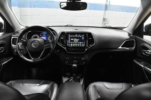 Diamond Black Crystal Pearlcoat 2020 Jeep Cherokee Limited