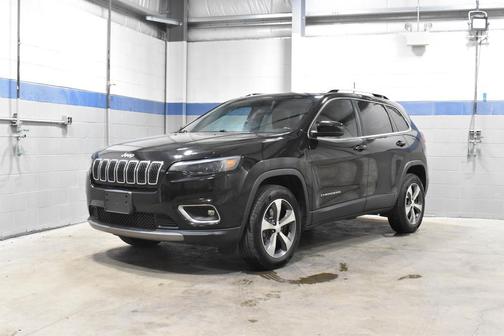 Diamond Black Crystal Pearlcoat 2020 Jeep Cherokee Limited