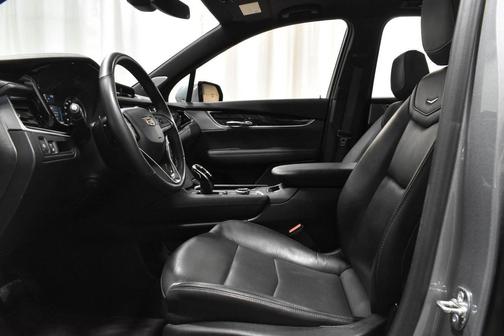 2025 Cadillac XT6 Premium Luxury AWD