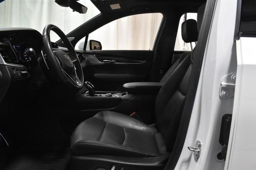 Crystal White Tricoat 2024 Cadillac XT6 Sport AWD