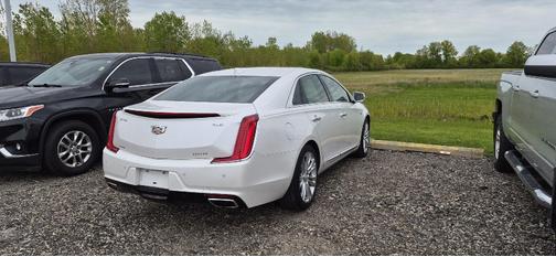 Crystal White Tricoat 2019 Cadillac XTS Luxury