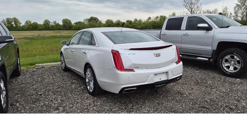 Crystal White Tricoat 2019 Cadillac XTS Luxury